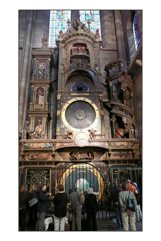 Escapade à Strasbourg L'horloge Astronomique de la Cathédrale Notre Dame  Vacances dans un gite alsacien