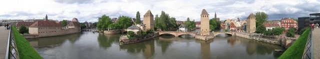 Strasbourg Les Ponts Couverts  15 km du gite d'Angle